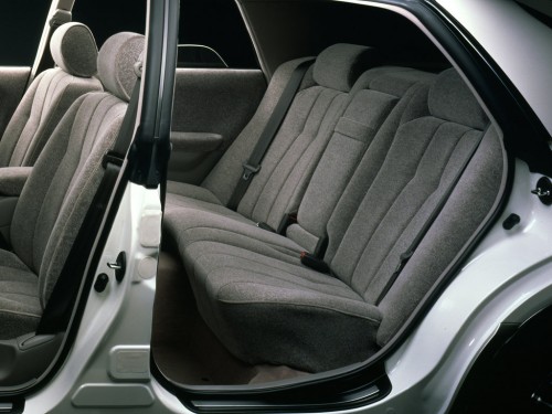 Характеристики автомобиля Toyota Crown Majesta 3.0 E type (08.1998 - 08.1999): фото, вместимость, скорость, двигатель, топливо, масса, отзывы