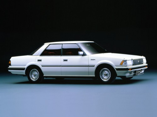 Характеристики автомобиля Toyota Crown 2.0 Athlete (08.1984 - 08.1985): фото, вместимость, скорость, двигатель, топливо, масса, отзывы