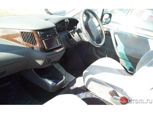 Характеристики автомобиля Toyota Estima 2.4 Aeras (01.1998 - 12.1999): фото, вместимость, скорость, двигатель, топливо, масса, отзывы