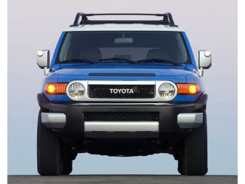 Характеристики автомобиля Toyota FJ Cruiser 4.0 AT (11.2010 - 01.2011): фото, вместимость, скорость, двигатель, топливо, масса, отзывы