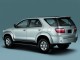 Характеристики автомобиля Toyota Fortuner 2.7 AT (08.2008 - 10.2011): фото, вместимость, скорость, двигатель, топливо, масса, отзывы