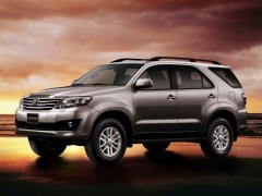 Toyota Fortuner 3.0 AT (11.2011 - 06.2015)