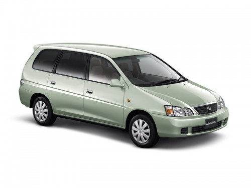 Характеристики автомобиля Toyota Gaia 2.0 aero package (6 Seater) (04.2001 - 07.2002): фото, вместимость, скорость, двигатель, топливо, масса, отзывы