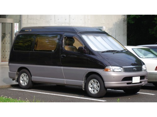 Характеристики автомобиля Toyota Granvia 3.0DT G (05.1998 - 07.1999): фото, вместимость, скорость, двигатель, топливо, масса, отзывы