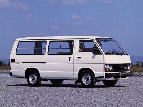 Характеристики автомобиля Toyota Hiace 2.2 MT Short Base 6 Seats (12.1982 - 01.1984): фото, вместимость, скорость, двигатель, топливо, масса, отзывы