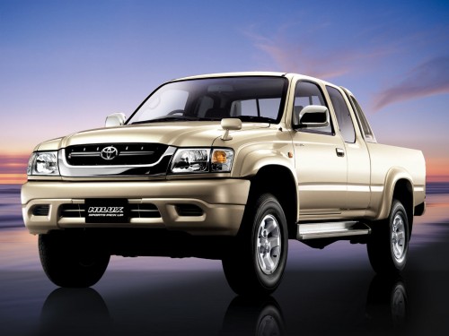 Характеристики автомобиля Toyota Hilux 3.0D Xtra cab wide body (08.2001 - 07.2004): фото, вместимость, скорость, двигатель, топливо, масса, отзывы