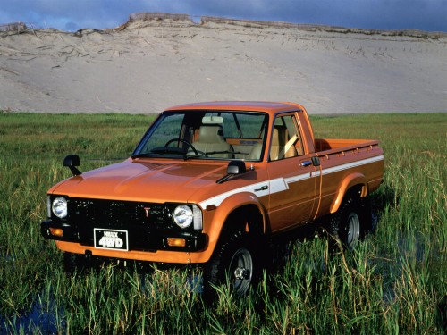 Характеристики автомобиля Toyota Hilux 1.6 Standard Standard Body (3 seat) (09.1978 - 09.1981): фото, вместимость, скорость, двигатель, топливо, масса, отзывы