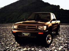 Toyota Hilux 1.8 MT Regular cab (03.1991 - 08.1994)