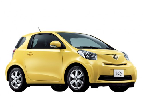 Характеристики автомобиля Toyota iQ 1.3 130G MT go (11.2010 - 04.2012): фото, вместимость, скорость, двигатель, топливо, масса, отзывы