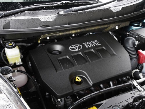 Характеристики автомобиля Toyota Isis 1.8 G (04.2016 - 12.2017): фото, вместимость, скорость, двигатель, топливо, масса, отзывы