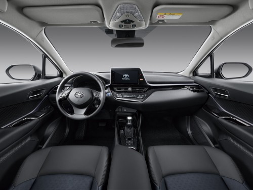 Характеристики автомобиля Toyota Izoa 2.0 CVT Chi (08.2021 - н.в.): фото, вместимость, скорость, двигатель, топливо, масса, отзывы
