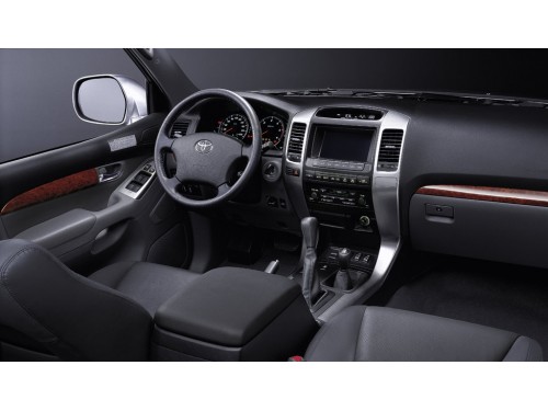 Характеристики автомобиля Toyota Land Cruiser Prado 2.7 MT GX 5dr. (09.2004 - 10.2009): фото, вместимость, скорость, двигатель, топливо, масса, отзывы