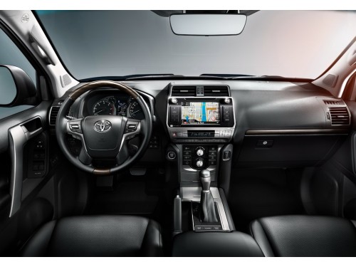 Характеристики автомобиля Toyota Land Cruiser Prado 2.8D AT Престиж (10.2017 - 09.2020): фото, вместимость, скорость, двигатель, топливо, масса, отзывы