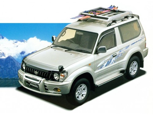 Характеристики автомобиля Toyota Land Cruiser Prado 2.7 RX package III (01.1998 - 05.1999): фото, вместимость, скорость, двигатель, топливо, масса, отзывы