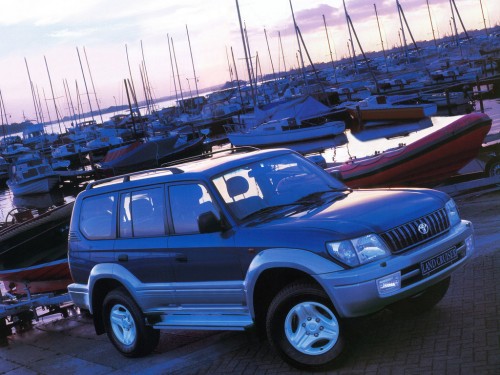 Характеристики автомобиля Toyota Land Cruiser Prado 3.0 MT Special 5dr. (06.2000 - 08.2002): фото, вместимость, скорость, двигатель, топливо, масса, отзывы