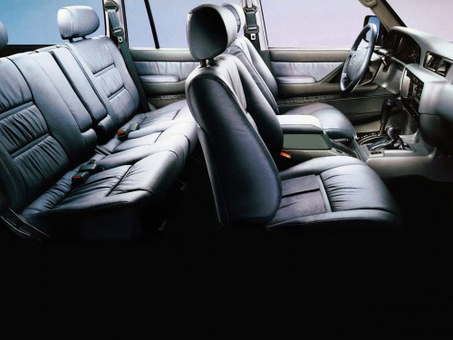 Характеристики автомобиля Toyota Land Cruiser 4.2 MT STD (01.1995 - 01.1998): фото, вместимость, скорость, двигатель, топливо, масса, отзывы