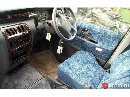 Характеристики автомобиля Toyota Lite Ace Noah 2.2DT Field Tourer standard roof (10.1996 - 12.1997): фото, вместимость, скорость, двигатель, топливо, масса, отзывы
