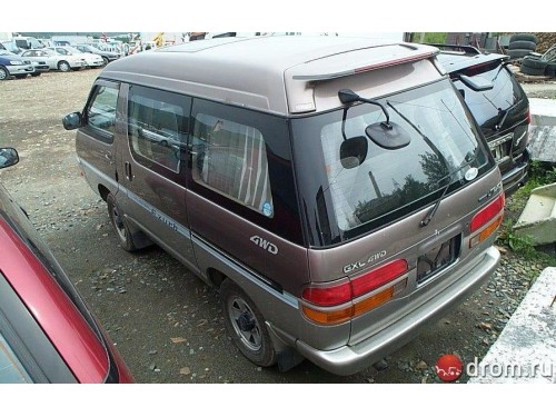 Характеристики автомобиля Toyota Lite Ace 2.0 FXV limited skylight roof (08.1994 - 07.1995): фото, вместимость, скорость, двигатель, топливо, масса, отзывы