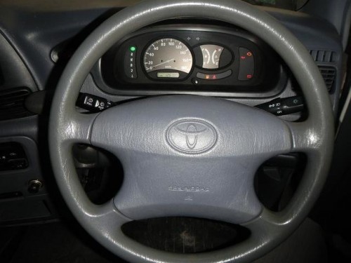Характеристики автомобиля Toyota Lite Ace 1.8 DX low floor high roof (5 door 6 seat) (10.1996 - 11.1998): фото, вместимость, скорость, двигатель, топливо, масса, отзывы