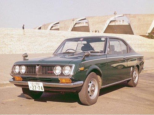 Характеристики автомобиля Toyota Mark II 1900 (02.1970 - 01.1971): фото, вместимость, скорость, двигатель, топливо, масса, отзывы