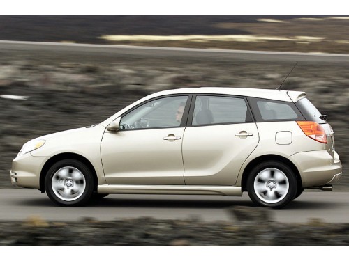 Характеристики автомобиля Toyota Matrix 1.8 AT (05.2004 - 06.2006): фото, вместимость, скорость, двигатель, топливо, масса, отзывы