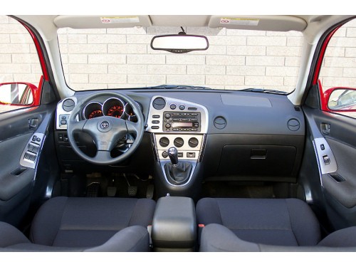 Характеристики автомобиля Toyota Matrix 1.8 MT (05.2004 - 06.2006): фото, вместимость, скорость, двигатель, топливо, масса, отзывы