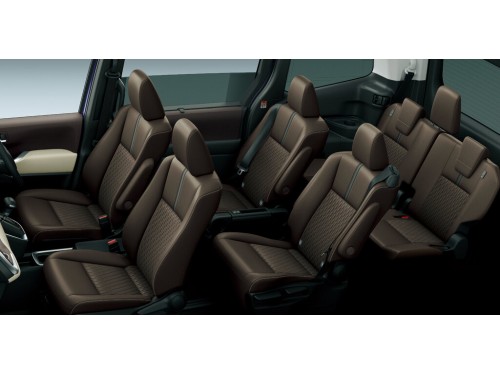 Характеристики автомобиля Toyota Noah 1.8 Hybrid S-G 4WD (01.2022 - н.в.): фото, вместимость, скорость, двигатель, топливо, масса, отзывы