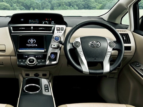 Характеристики автомобиля Toyota Prius Alpha 1.8 S 5 seater (11.2014 - 04.2016): фото, вместимость, скорость, двигатель, топливо, масса, отзывы