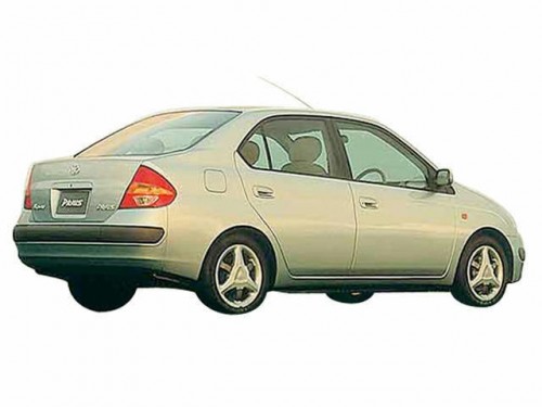 Характеристики автомобиля Toyota Prius 1.5 navi package (12.1997 - 04.2000): фото, вместимость, скорость, двигатель, топливо, масса, отзывы