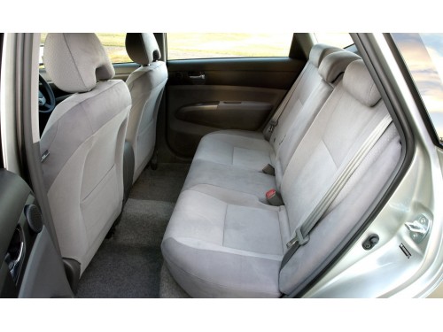 Характеристики автомобиля Toyota Prius 1.5 G welcab friendmatic type I (01.2007 - 08.2007): фото, вместимость, скорость, двигатель, топливо, масса, отзывы