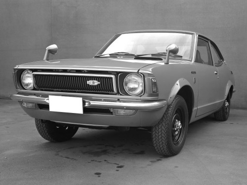 Характеристики автомобиля Toyota Publica 1.1 SL (04.1969 - 12.1971): фото, вместимость, скорость, двигатель, топливо, масса, отзывы