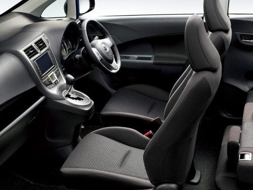 Характеристики автомобиля Toyota Ractis 1.3 G (11.2010 - 09.2011): фото, вместимость, скорость, двигатель, топливо, масса, отзывы