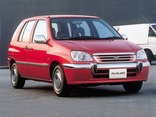 Характеристики автомобиля Toyota Raum 1.5 B package (08.1998 - 07.1999): фото, вместимость, скорость, двигатель, топливо, масса, отзывы