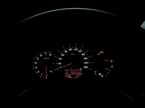 Характеристики автомобиля Toyota RAV4 2.4 AT Long Комфорт Плюс (06.2010 - 01.2013): фото, вместимость, скорость, двигатель, топливо, масса, отзывы