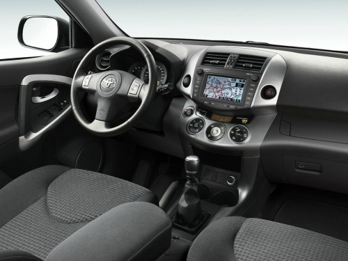 Характеристики автомобиля Toyota RAV4 2.2 D-4D MT Cross Sport (09.2007 - 08.2008): фото, вместимость, скорость, двигатель, топливо, масса, отзывы