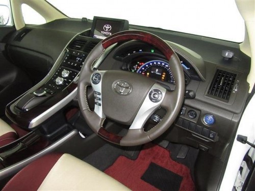Характеристики автомобиля Toyota Sai 2.4 G A Package (05.2015 - 11.2017): фото, вместимость, скорость, двигатель, топливо, масса, отзывы