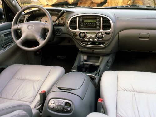 Характеристики автомобиля Toyota Sequoia 4.7 AT Limited (10.2000 - 07.2004): фото, вместимость, скорость, двигатель, топливо, масса, отзывы