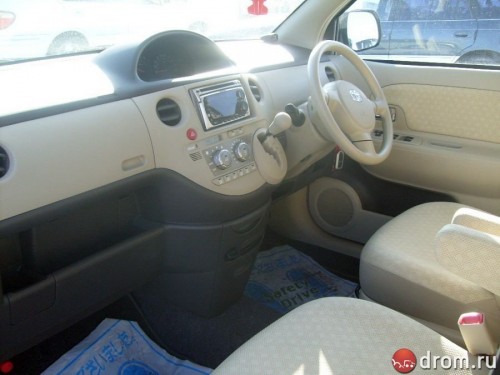 Характеристики автомобиля Toyota Sienta 1.5 Dice Limited 4WD (04.2012 - 08.2013): фото, вместимость, скорость, двигатель, топливо, масса, отзывы