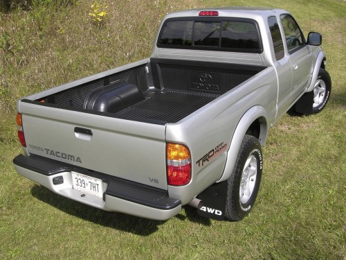 Характеристики автомобиля Toyota Tacoma 3.4 AT Double Cab 4x4 (01.2001 - 09.2004): фото, вместимость, скорость, двигатель, топливо, масса, отзывы