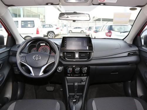 Характеристики автомобиля Toyota Vios 1.5 MT Forward (08.2020 - н.в.): фото, вместимость, скорость, двигатель, топливо, масса, отзывы