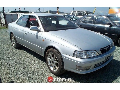 Характеристики автомобиля Toyota Vista 1.8 VJ (01.1995 - 04.1996): фото, вместимость, скорость, двигатель, топливо, масса, отзывы