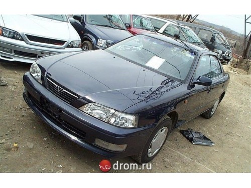 Характеристики автомобиля Toyota Vista 1.8 VJ (01.1995 - 04.1996): фото, вместимость, скорость, двигатель, топливо, масса, отзывы