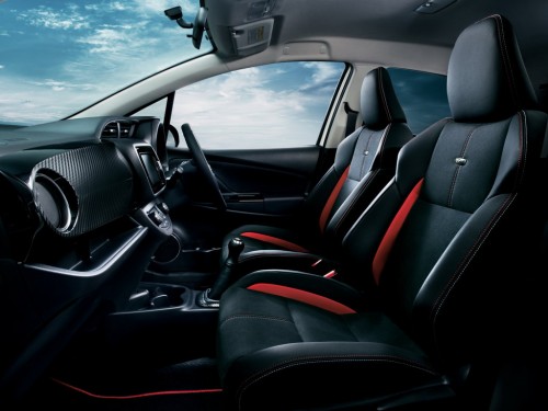 Характеристики автомобиля Toyota Vitz 1.0 F (04.2014 - 05.2015): фото, вместимость, скорость, двигатель, топливо, масса, отзывы