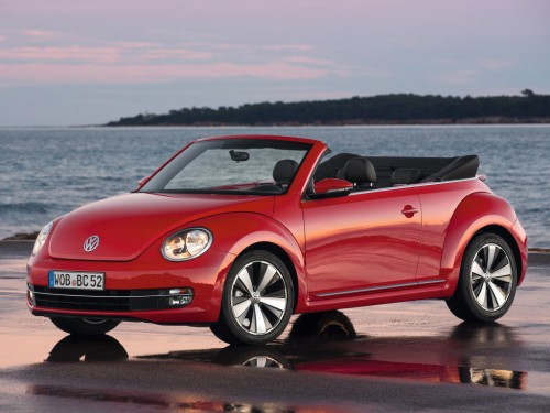 Характеристики автомобиля Volkswagen Beetle 1.4 TSI DSG Beetle Cabriolet Sport (11.2014 - 02.2016): фото, вместимость, скорость, двигатель, топливо, масса, отзывы