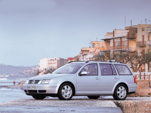 Характеристики автомобиля Volkswagen Bora 1.6 AT Comfortline (09.2000 - 05.2005): фото, вместимость, скорость, двигатель, топливо, масса, отзывы