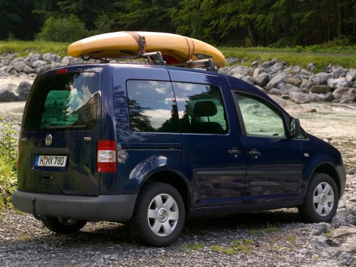 Характеристики автомобиля Volkswagen Caddy 1.4 MT Caddy Life (12.2003 - 04.2006): фото, вместимость, скорость, двигатель, топливо, масса, отзывы