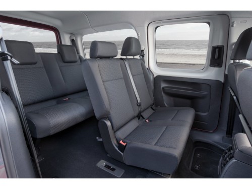 Характеристики автомобиля Volkswagen Caddy 1.4 TSI BMT DSG Comfortline (03.2019 - 03.2020): фото, вместимость, скорость, двигатель, топливо, масса, отзывы