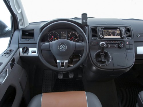 Характеристики автомобиля Volkswagen Caravelle 2.0 TDI DSG Comfortline (01.2010 - 07.2015): фото, вместимость, скорость, двигатель, топливо, масса, отзывы