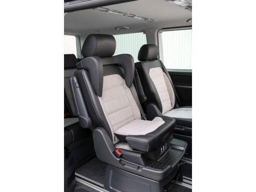 Характеристики автомобиля Volkswagen Caravelle 2.0 TDI DSG Highline Long (07.2018 - 09.2019): фото, вместимость, скорость, двигатель, топливо, масса, отзывы