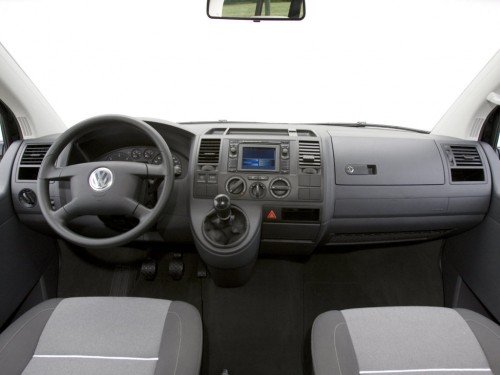 Характеристики автомобиля Volkswagen Caravelle 1.9 TDI Comfortline (12.2005 - 12.2009): фото, вместимость, скорость, двигатель, топливо, масса, отзывы